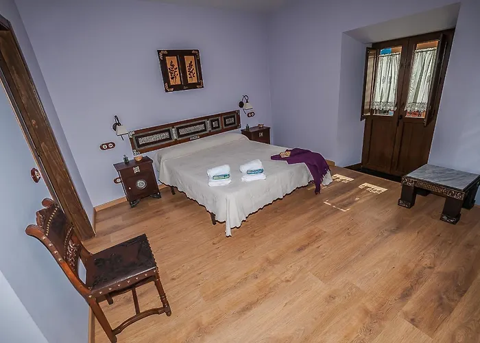 Casa Rural El Almendro De Maria Villa Ponferrada